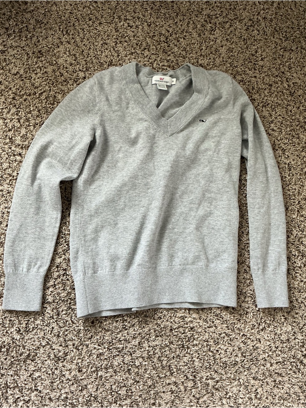 Vineyard Vines Men’s Light Gray V-Neck Sweater